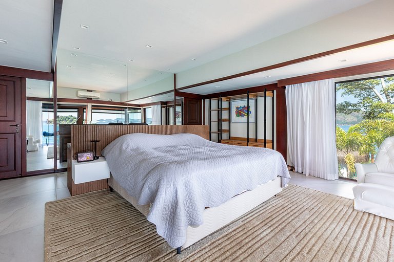 Ang064 - Luxury oceanfront villa in Angra os Reis
