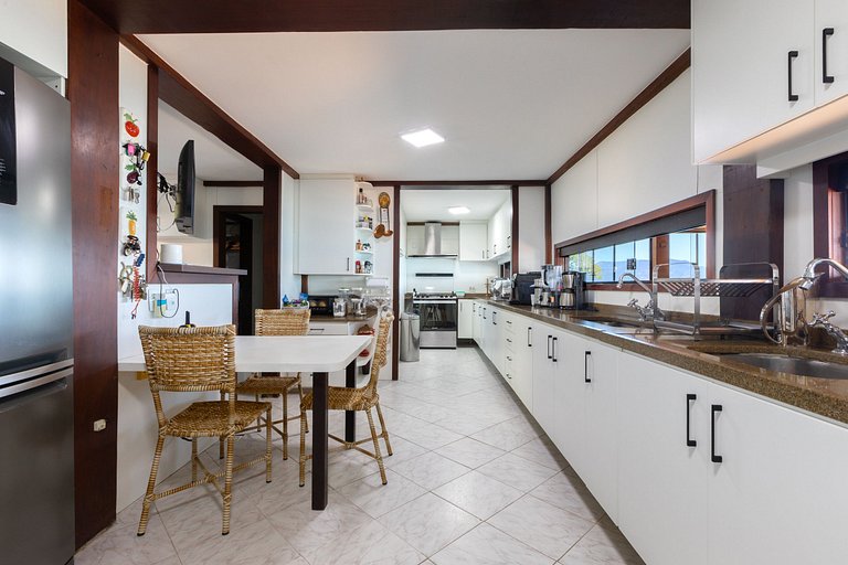 Ang064 - Luxury oceanfront villa in Angra os Reis