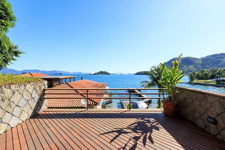 Ang064 - Luxury oceanfront villa in Angra os Reis