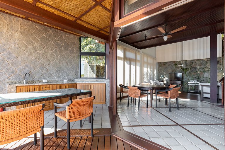 Ang064 - Luxury oceanfront villa in Angra os Reis