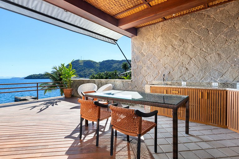 Ang064 - Luxury oceanfront villa in Angra os Reis
