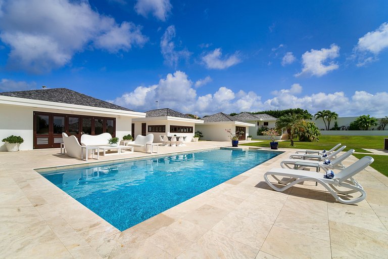 Aia002 – Villa with pools in Little Harbour in Anguilla