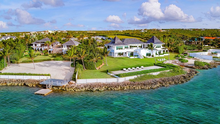 Aia002 – Villa with pools in Little Harbour in Anguilla