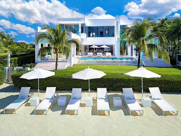 Aia003 – Beachfront villa in Meads Bay, Anguilla
