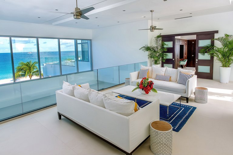 Aia003 – Beachfront villa in Meads Bay, Anguilla