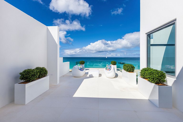 Aia003 – Beachfront villa in Meads Bay, Anguilla