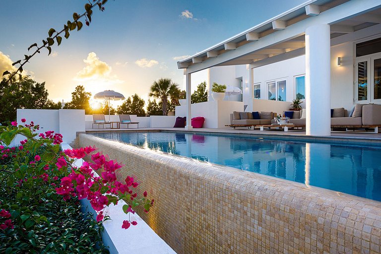 Aia007 – Modern villa with pool in West End, Anguilla
