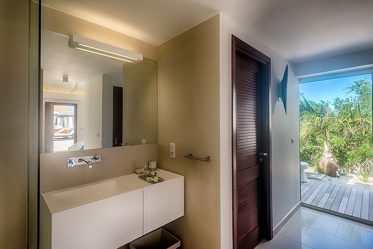 Sxm002 – Villa moderna à beira-mar em Baie Longue Beach