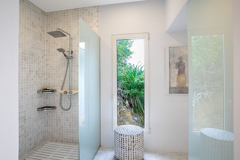 Sxm003 – Ultra-luxury villa with pool on Baie Rouge Beach