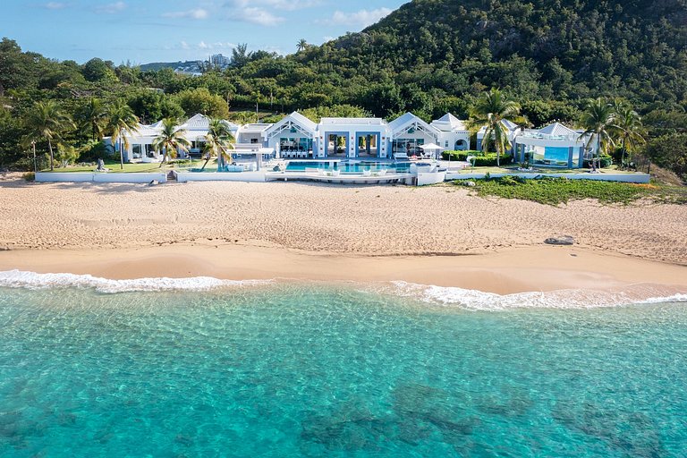 Sxm004 – Villa de luxe en bord de mer avec spa à Baie Rouge