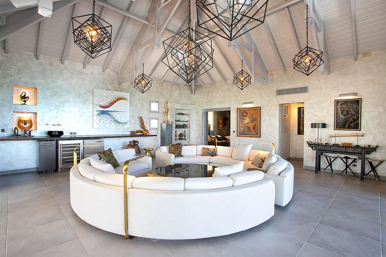 Sxm004 – Luxury beachfront villa with spa on Baie Rouge
