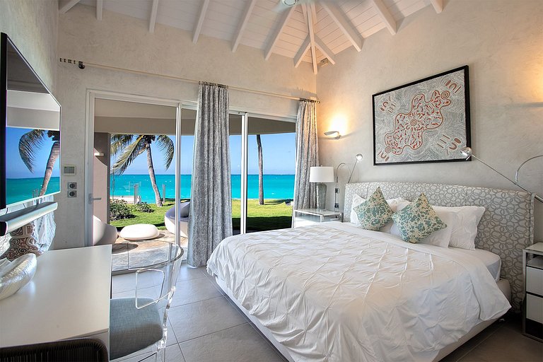 Sxm004 – Villa de lujo frente al mar con spa en Baie Rouge