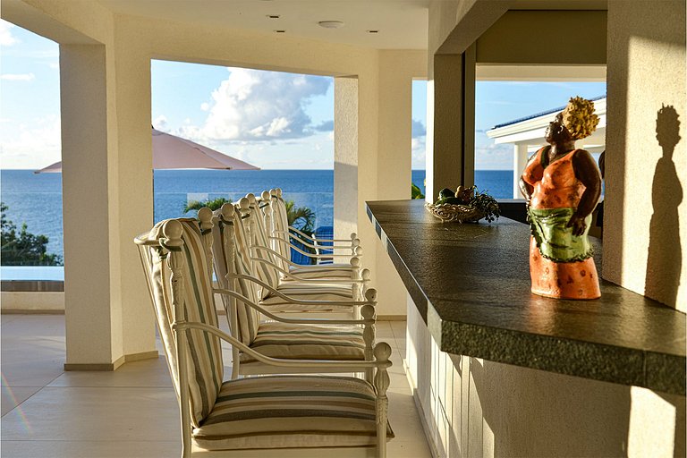 Sxm005 – Villa con vista al mar sobre Baie Rouge Beach