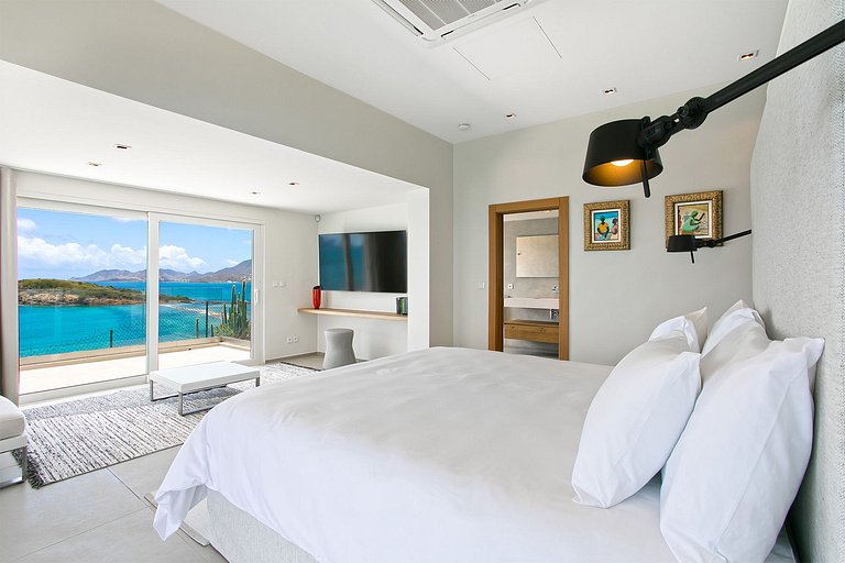 Sxm005 – Oceanview villa above Baie Rouge Beach