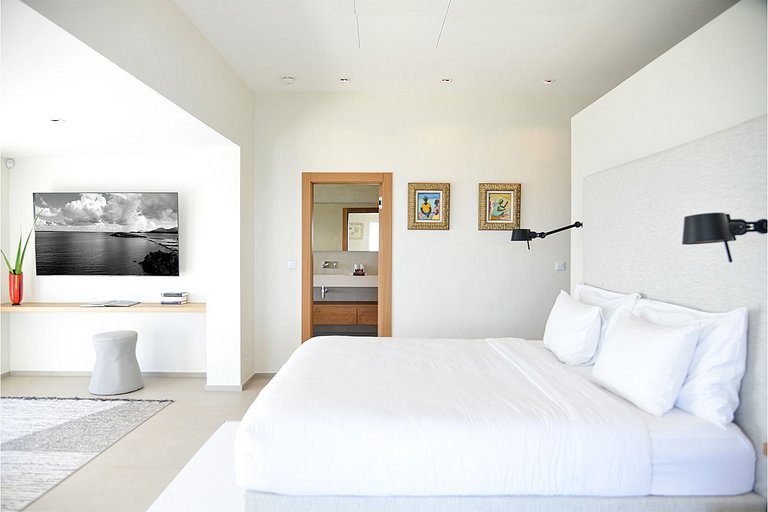 Sxm005 – Oceanview villa above Baie Rouge Beach