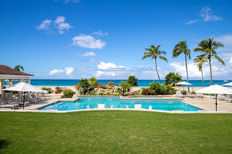 Sxm006 – Villa frente al mar con piscina y tenis en Plum Bay