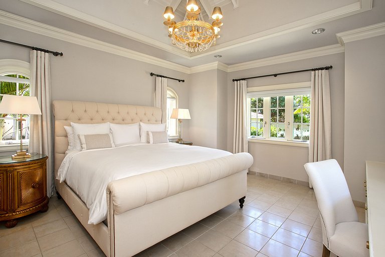 Sxm006 – Villa frente al mar con piscina y tenis en Plum Bay