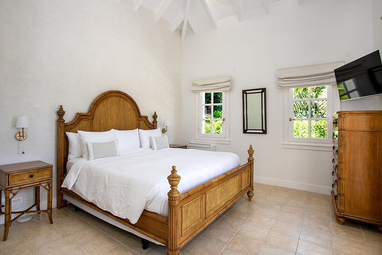 Sxm006 – Villa frente al mar con piscina y tenis en Plum Bay