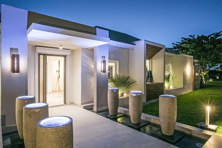 Sxm007 – Stylish sea-view villa with pool in Terres Basses