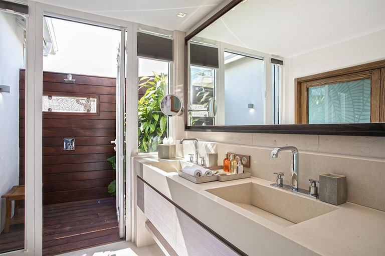Sxm007 – Stylish sea-view villa with pool in Terres Basses
