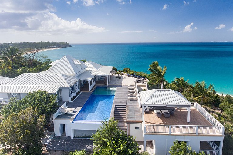 Sxm008 – Villa avec vue mer et jardin à Baie Rouge Beach