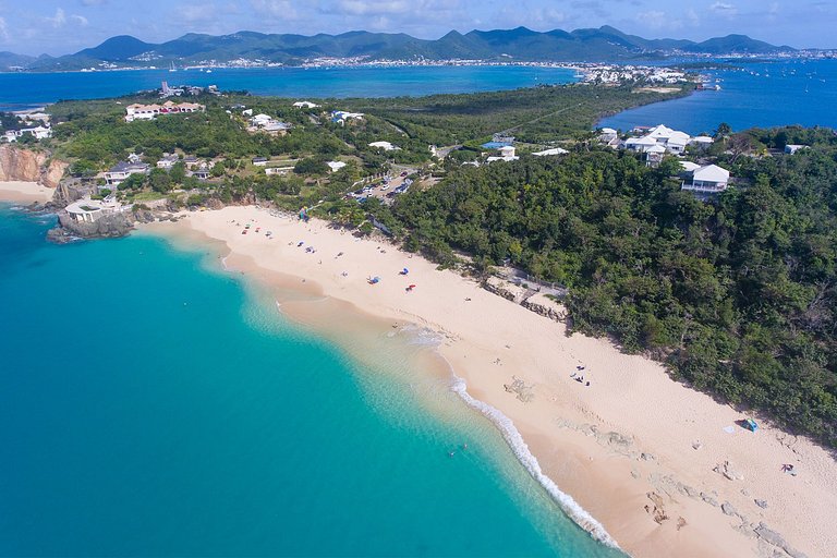 Sxm008 – Oceanview villa with garden in Baie Rouge Beach