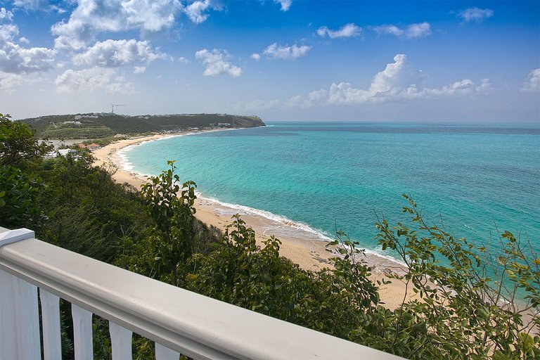 Sxm008 – Villa con vista al mar y jardín en Baie Rouge Beach