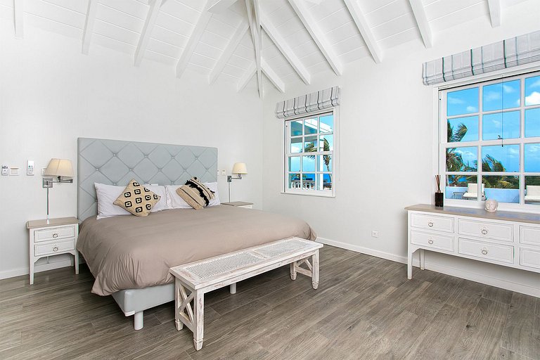 Sxm008 – Villa avec vue mer et jardin à Baie Rouge Beach
