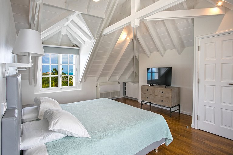 Sxm008 – Oceanview villa with garden in Baie Rouge Beach