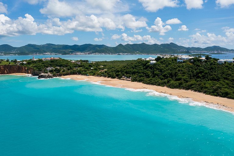 Sxm009 – Villa élégante avec vue mer à Baie Rouge Beach