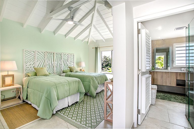 Sxm009 – Elegant sea-view villa near Baie Rouge Beach