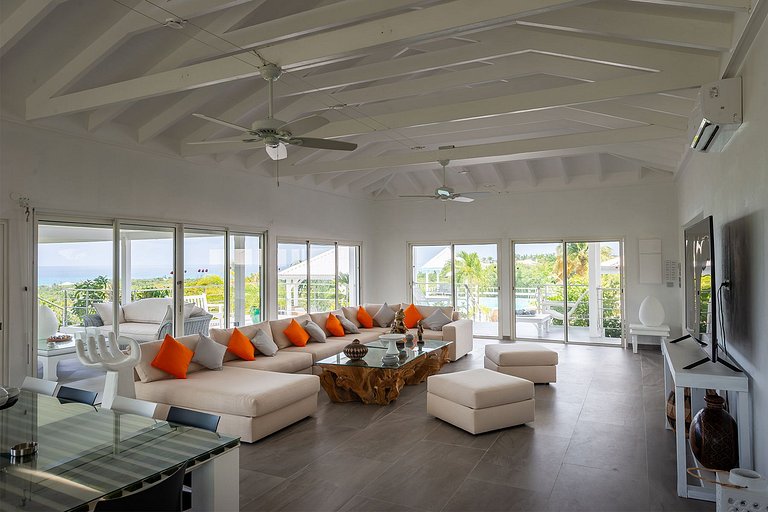 Sxm010 – Modern villa with ocean view near Plum Bay Beach