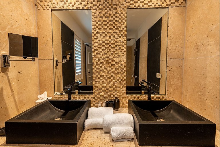 Sxm010 – Villa moderna con vista al mar en la playa Plum Bay