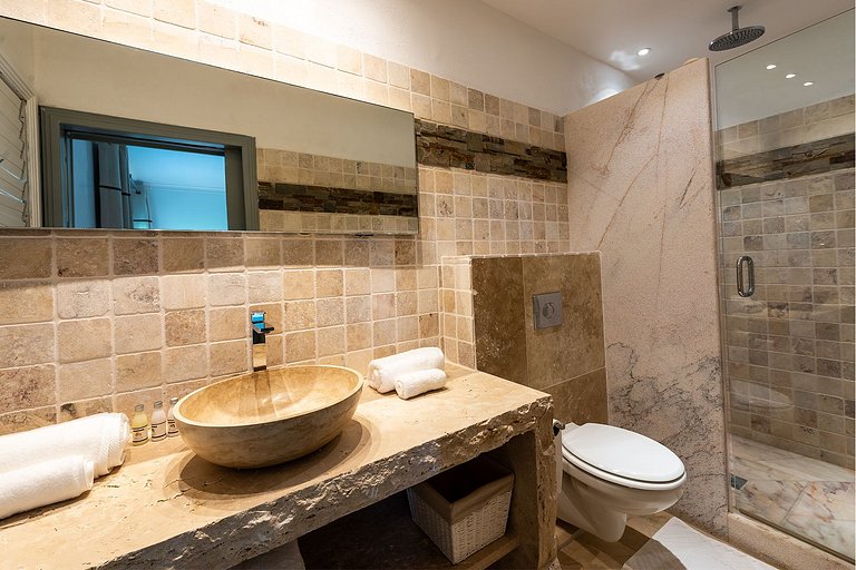 Sxm010 – Villa moderna con vista al mar en la playa Plum Bay
