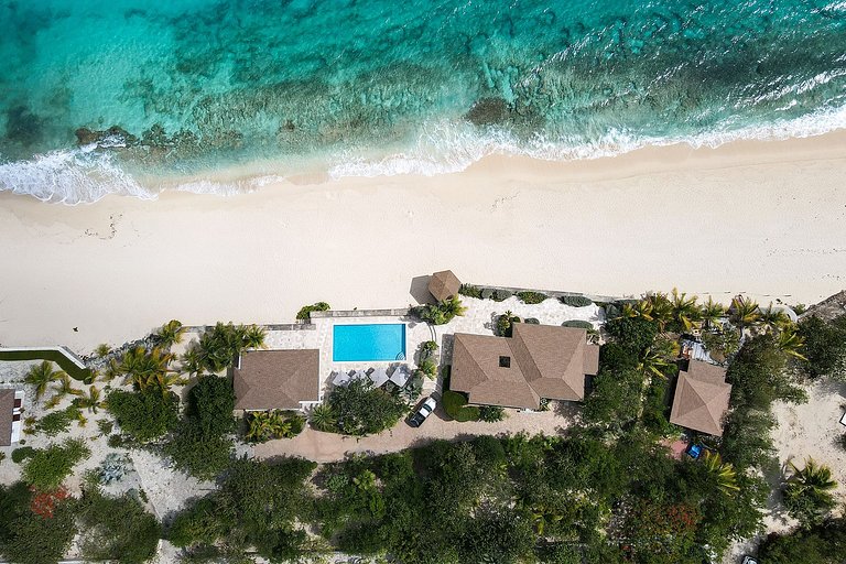 Sxm011 – Charming beachfront villa on Baie Longue Beach
