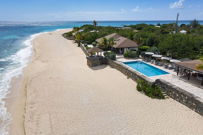 Sxm011 – Aconchegante villa à beira-mar na praia Baie Longue