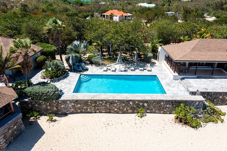 Sxm011 – Acogedora villa frente al mar en Baie Longue Beach