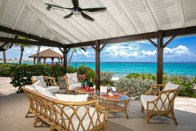 Sxm011 – Charming beachfront villa on Baie Longue Beach