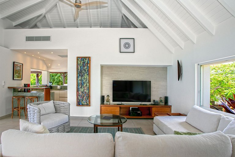 Sxm011 – Charming beachfront villa on Baie Longue Beach