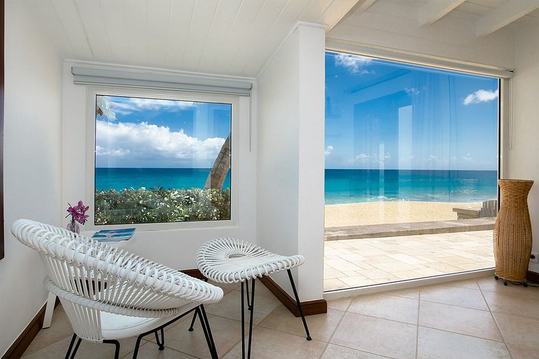 Sxm011 – Charming beachfront villa on Baie Longue Beach