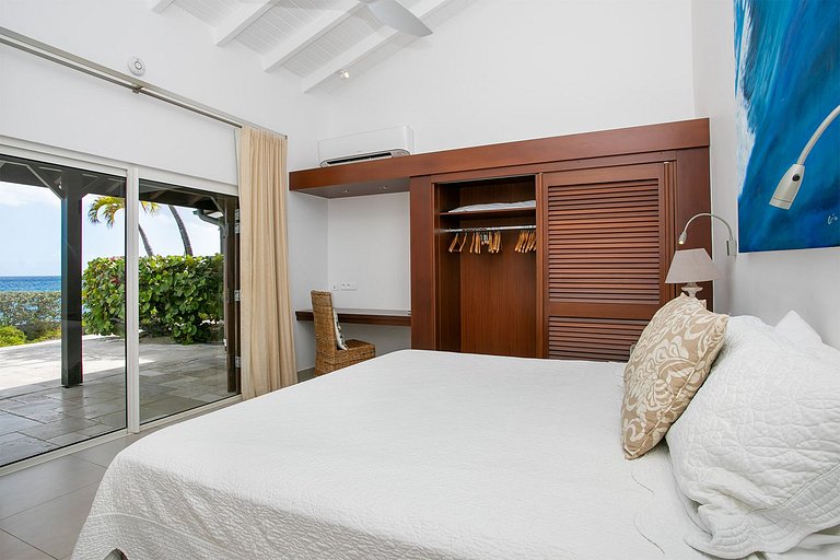Sxm011 – Charming beachfront villa on Baie Longue Beach