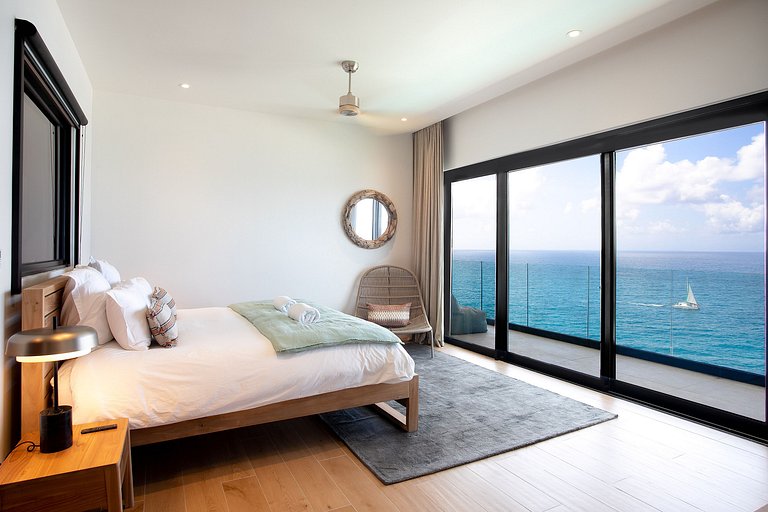 Sxm012 – Oceanfront luxury villa in Indigo Bay
