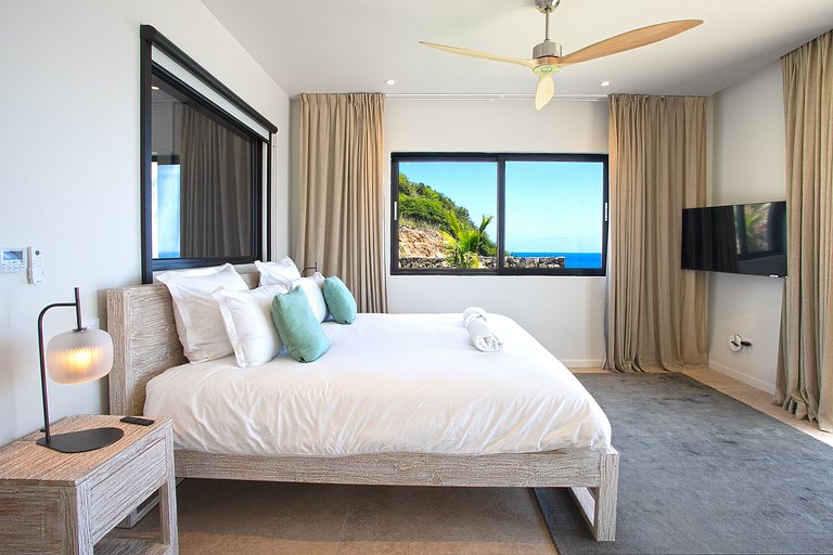 Sxm012 – Oceanfront luxury villa in Indigo Bay