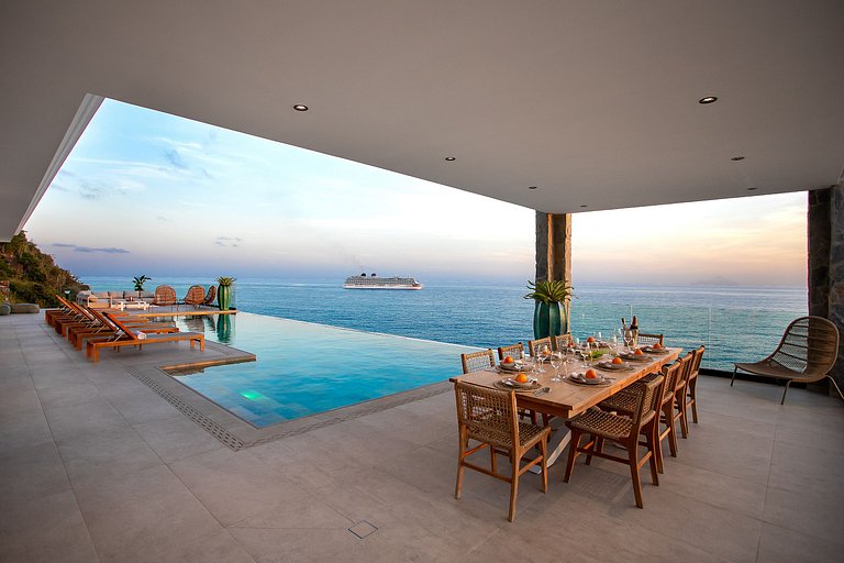 Sxm012 – Oceanfront luxury villa in Indigo Bay