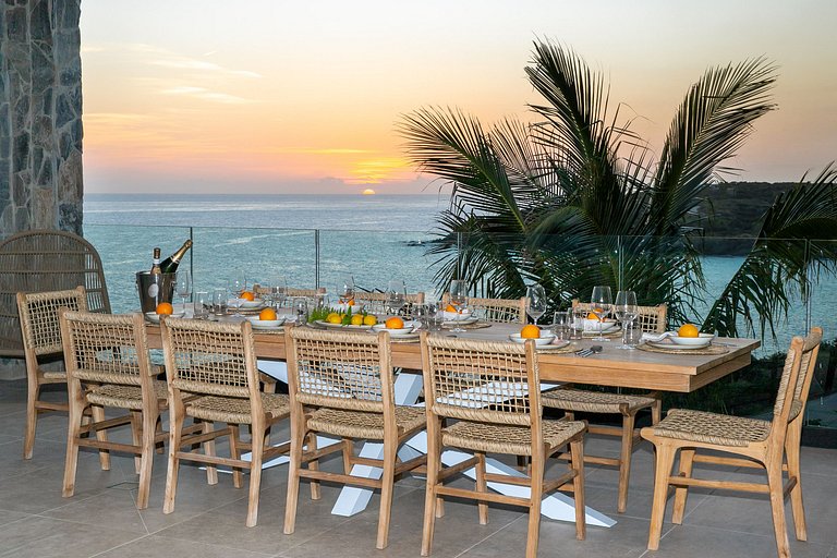 Sxm012 – Oceanfront luxury villa in Indigo Bay