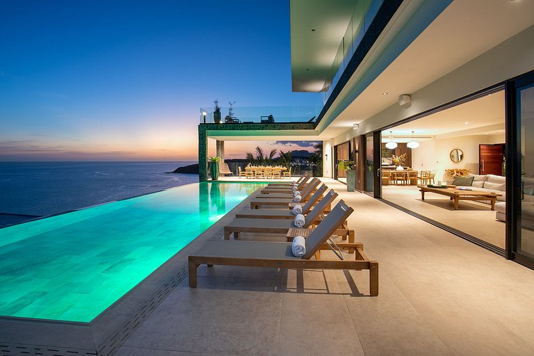 Sxm012 – Oceanfront luxury villa in Indigo Bay