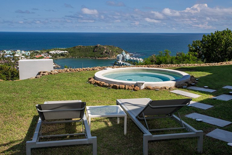 Sxm014 – Panoramic-view villa with pool in Oyster Pond