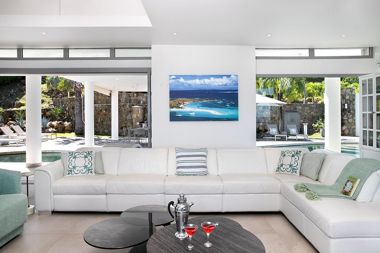 Sxm014 – Panoramic-view villa with pool in Oyster Pond