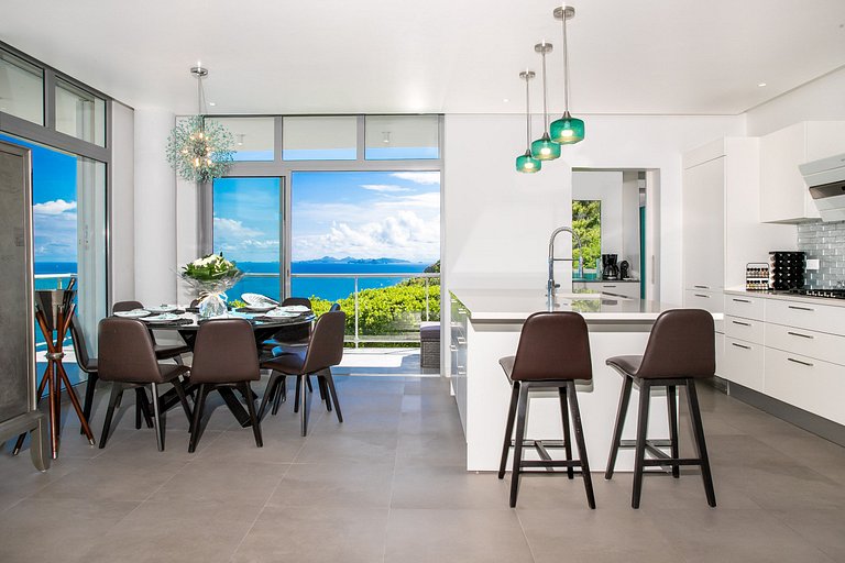 Sxm014 – Villa com vista panorâmica e piscina em Oyster Pond