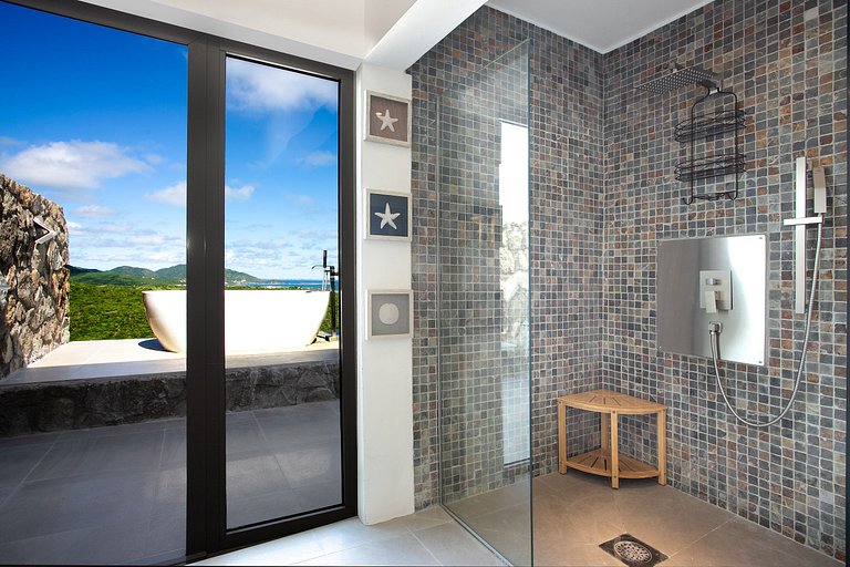 Sxm014 – Panoramic-view villa with pool in Oyster Pond